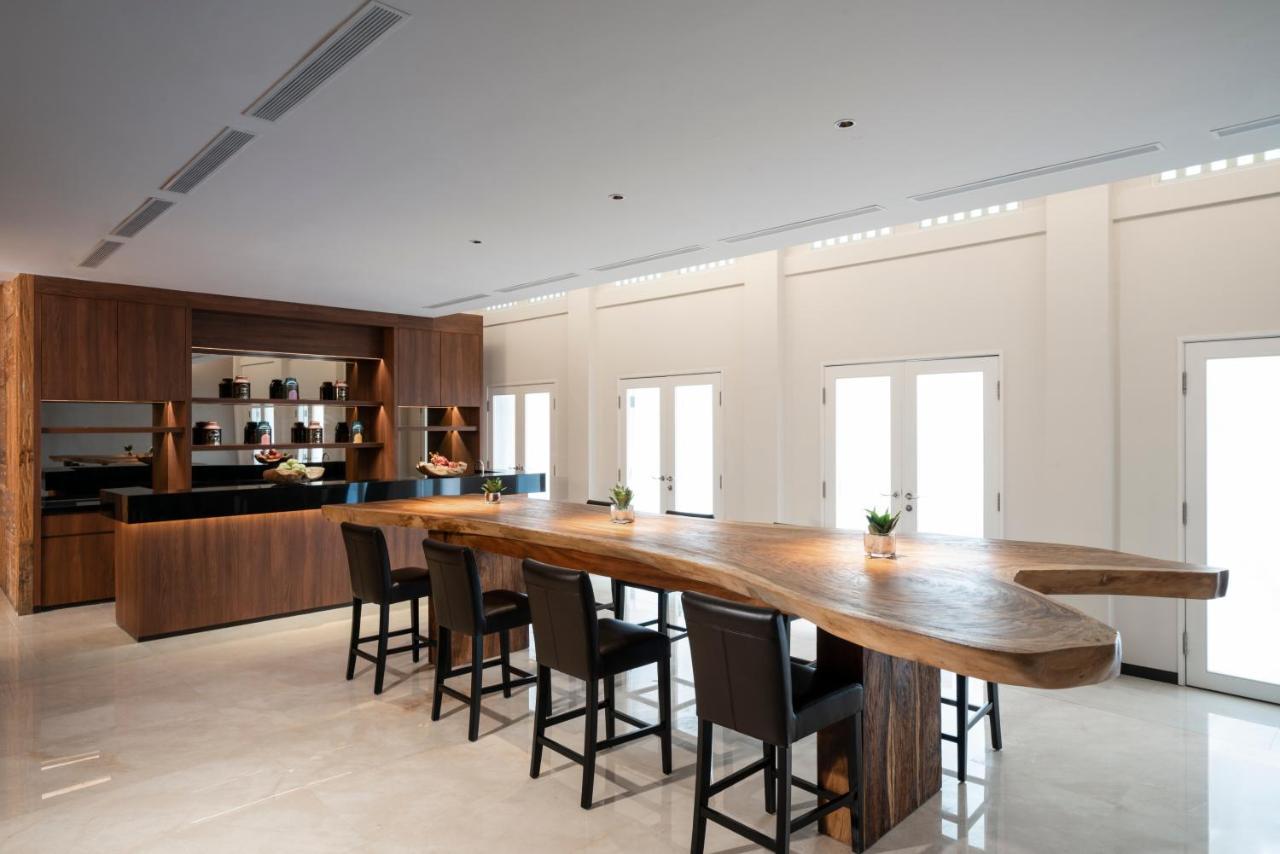 Oasia Resort Sentosa By Far East Hospitality Szingapúr Kültér fotó The kitchen